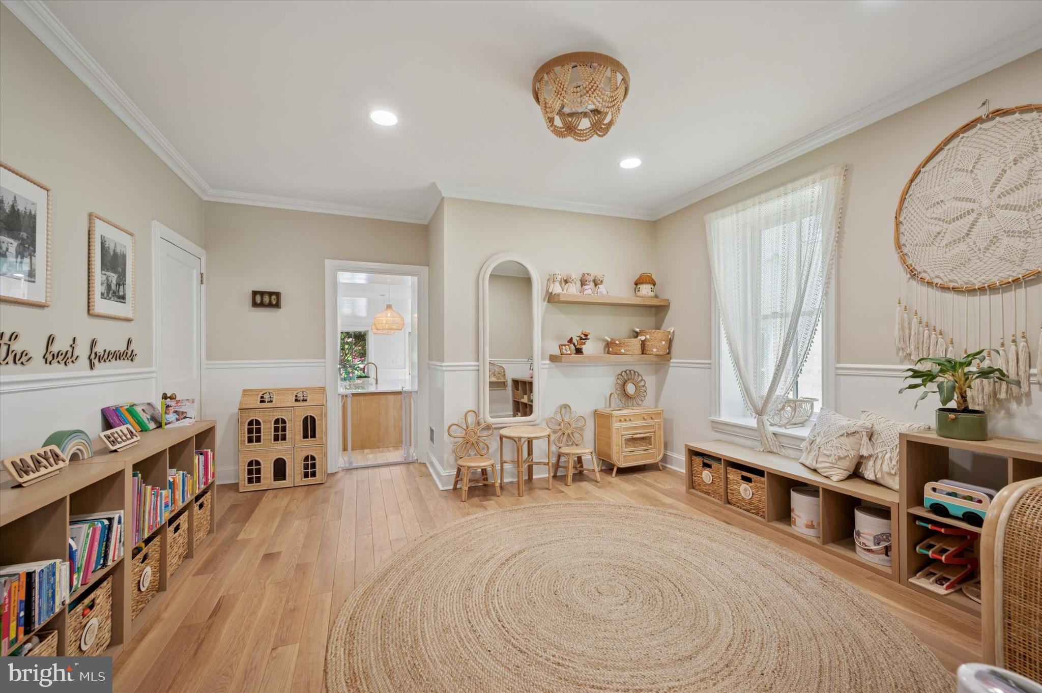 234 E BENEZET STREET