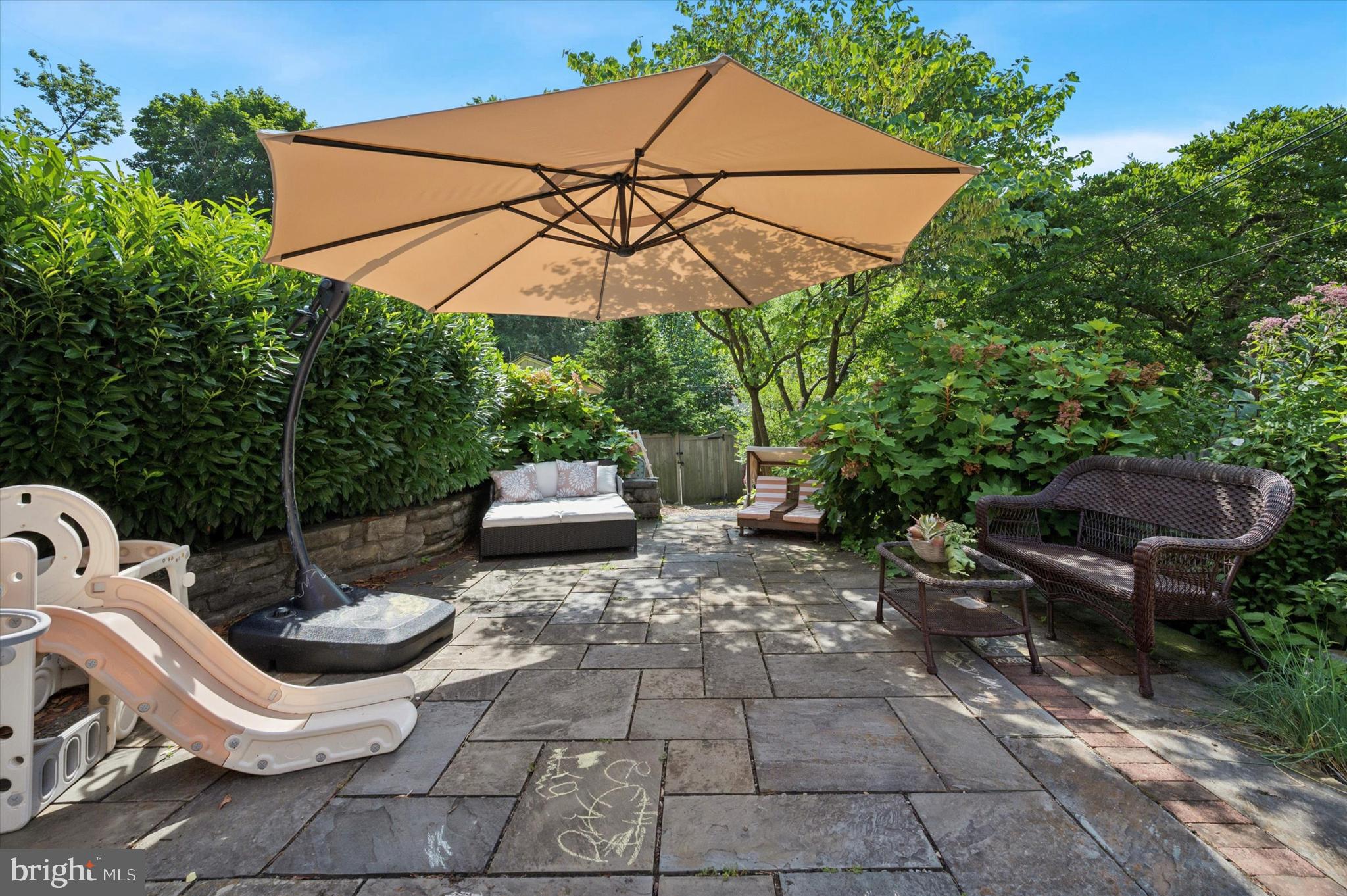 234 E BENEZET STREET