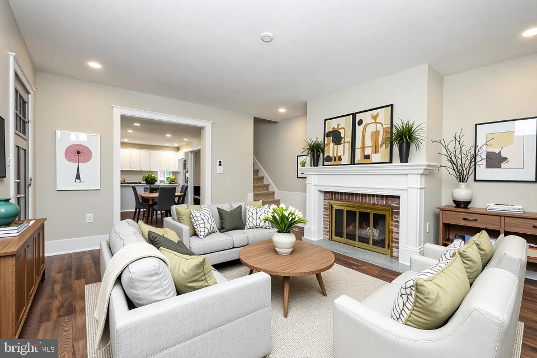 338 E MOUNT AIRY AVENUE