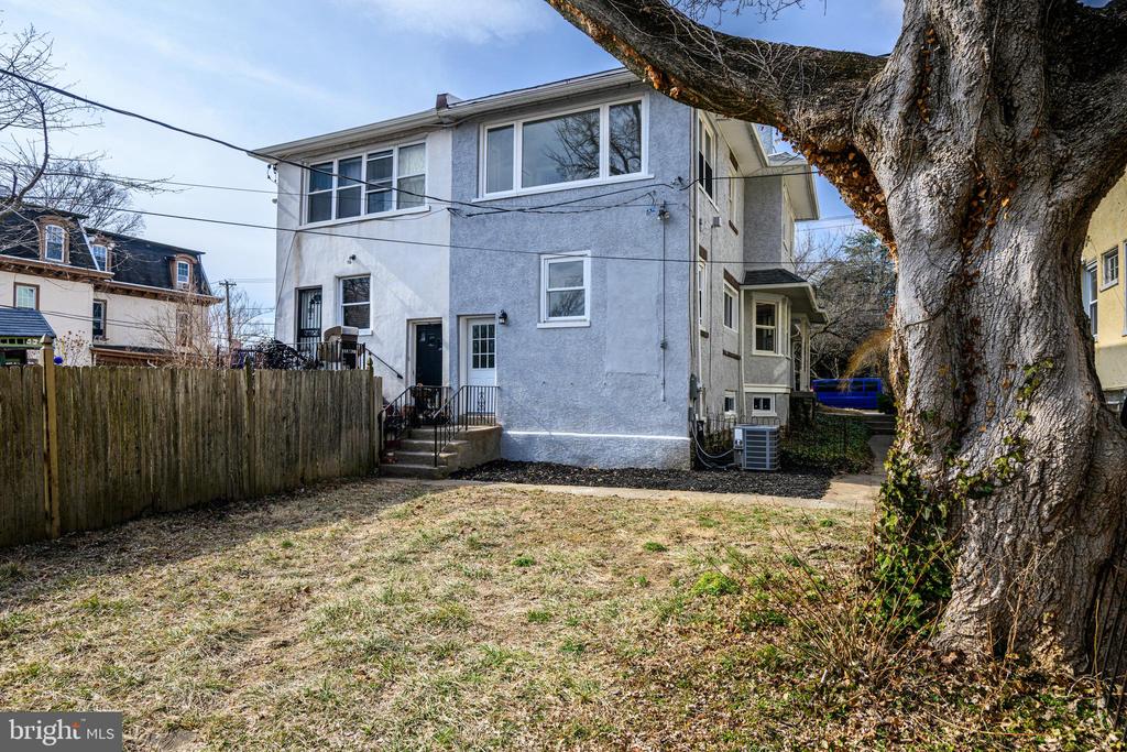 338 E MOUNT AIRY AVENUE