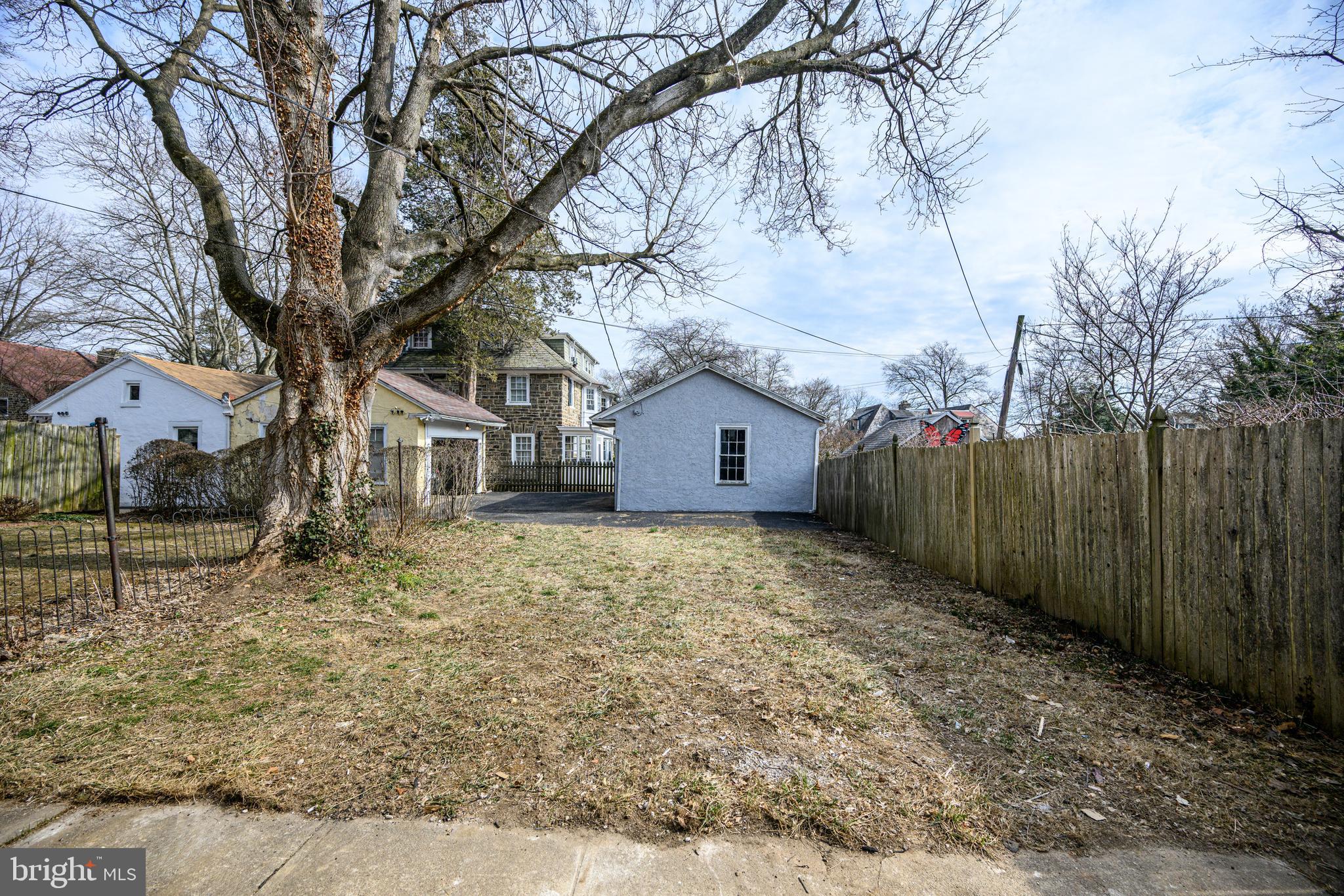 338 E MOUNT AIRY AVENUE