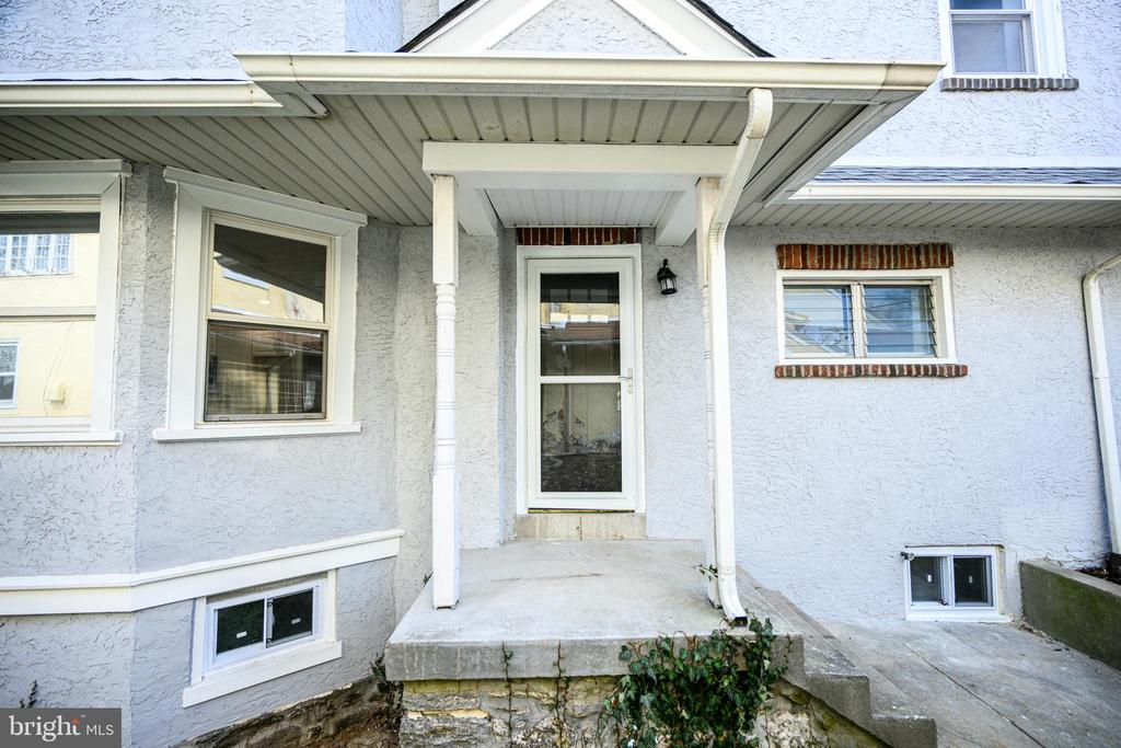 338 E MOUNT AIRY AVENUE