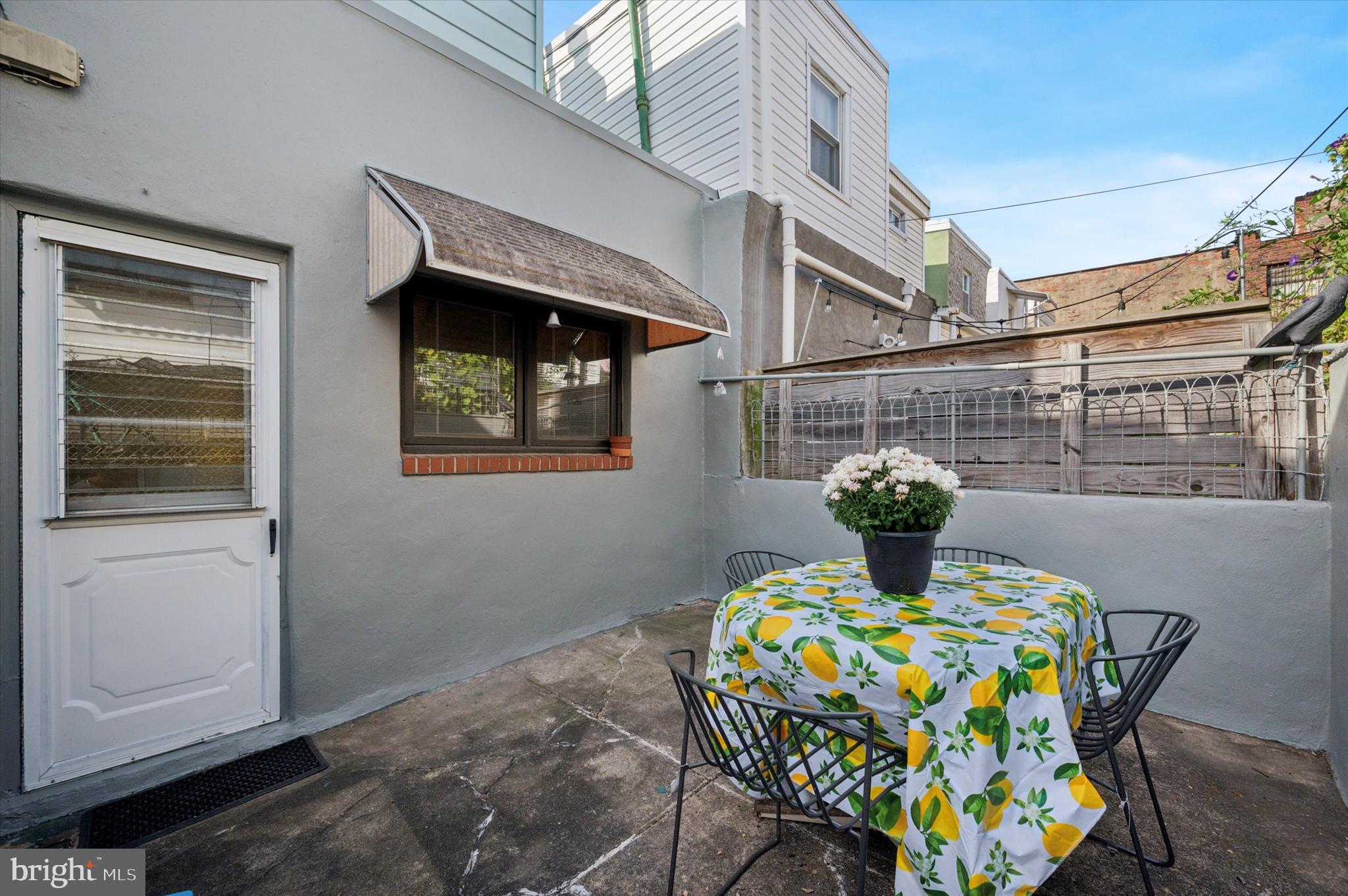 1021 CANTRELL STREET