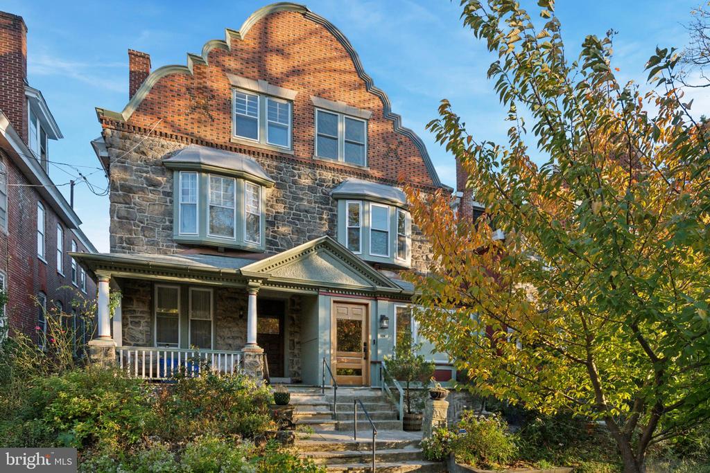 324 W WINONA STREET