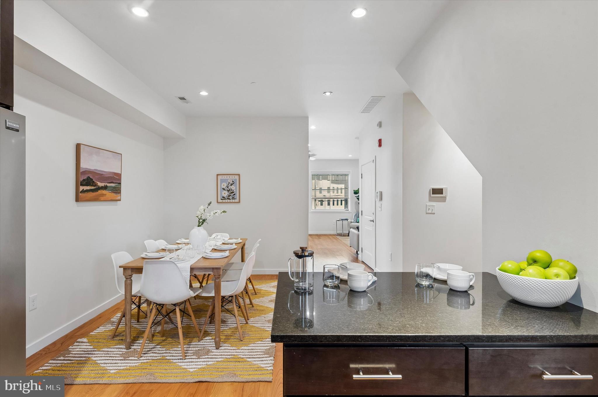 2555 CARPENTER STREET E