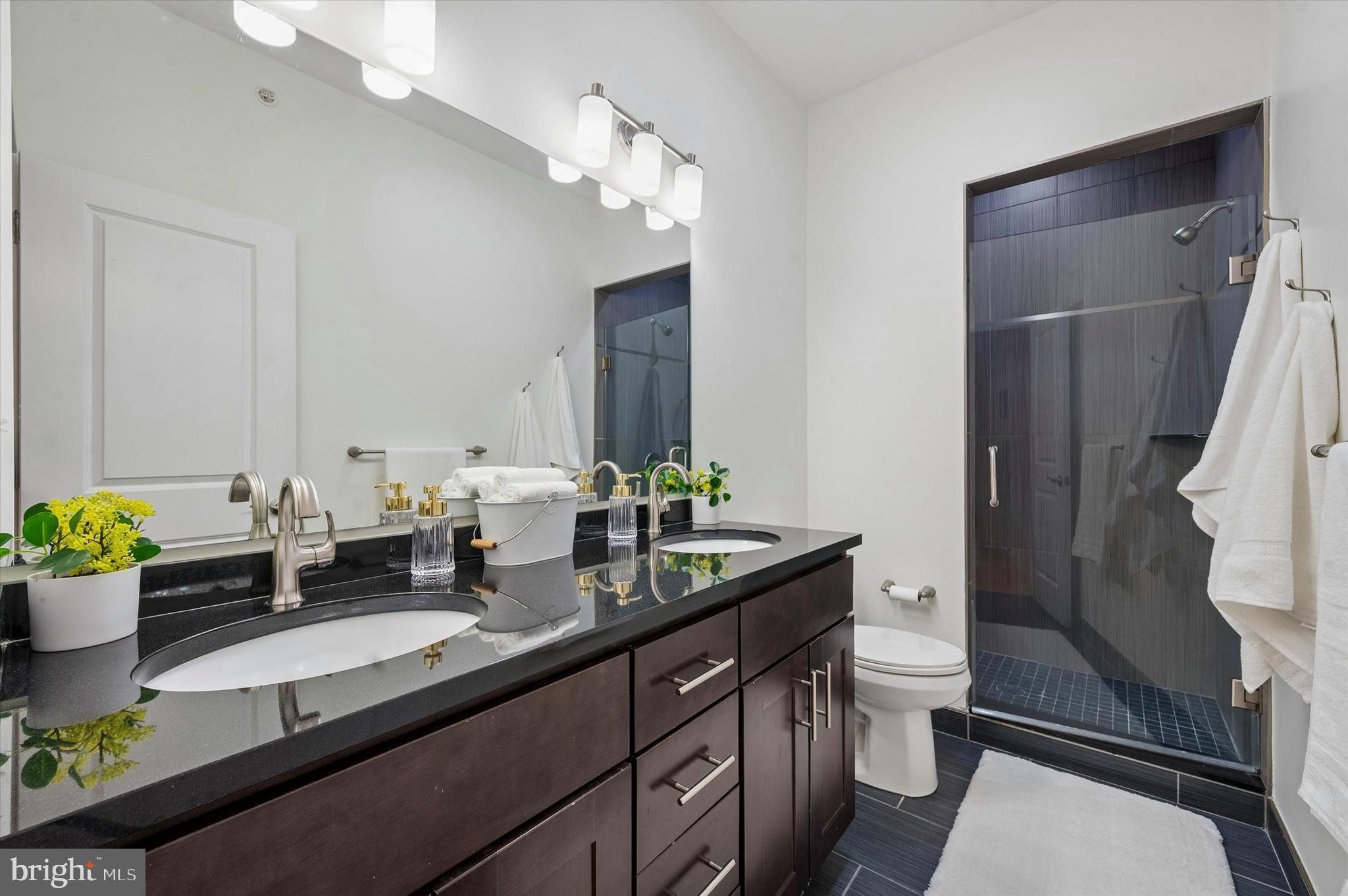 2555 CARPENTER STREET E