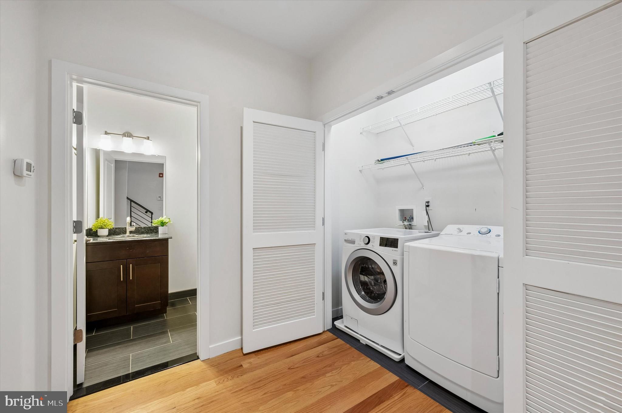 2555 CARPENTER STREET E