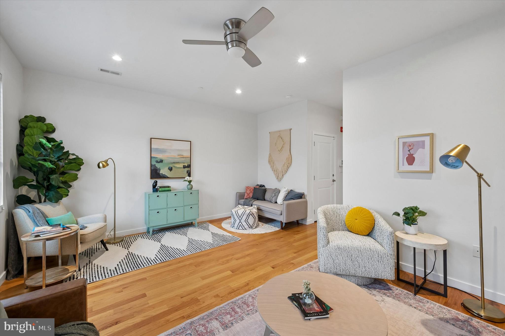 2555 CARPENTER STREET E