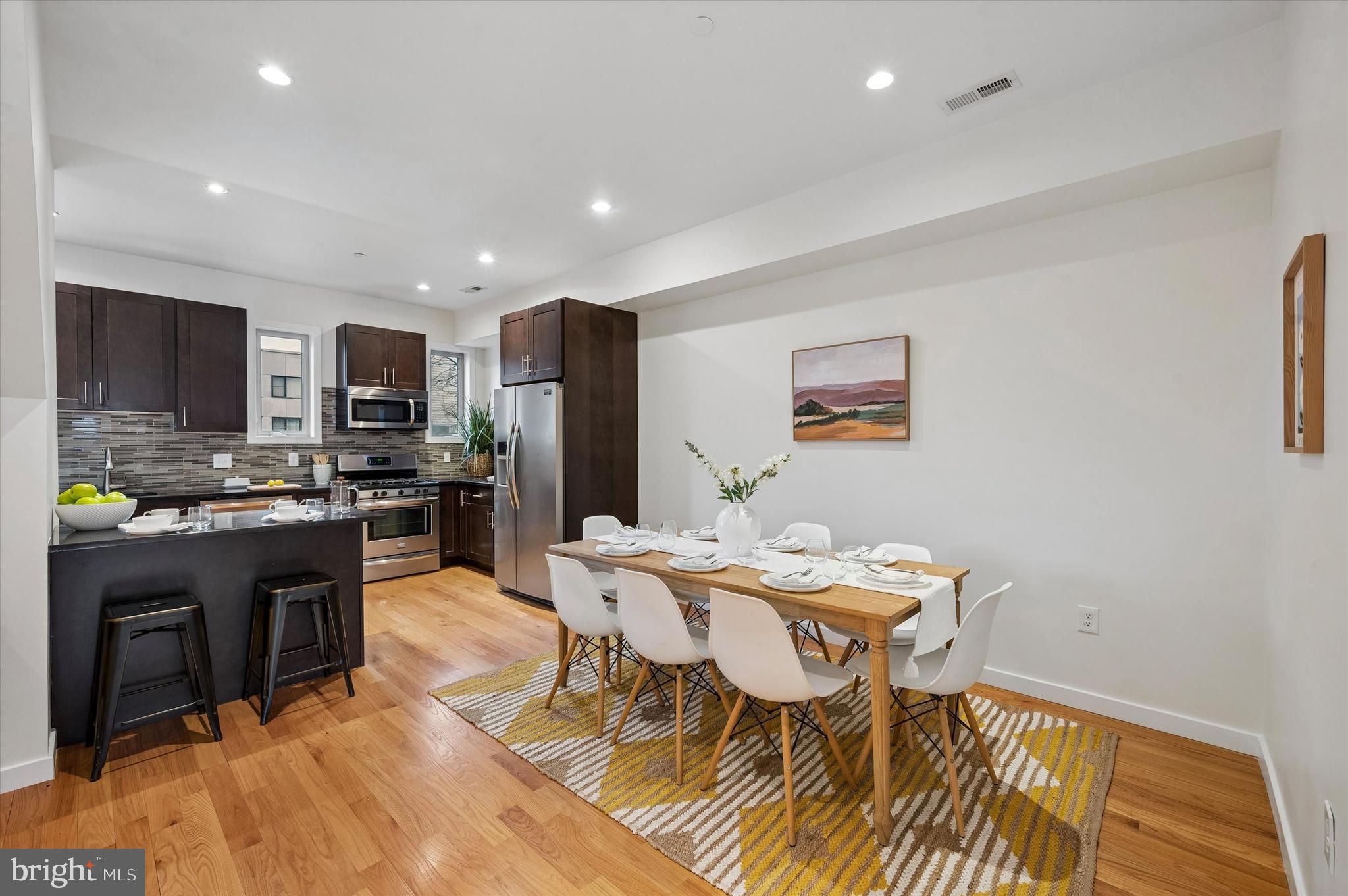 2555 CARPENTER STREET E