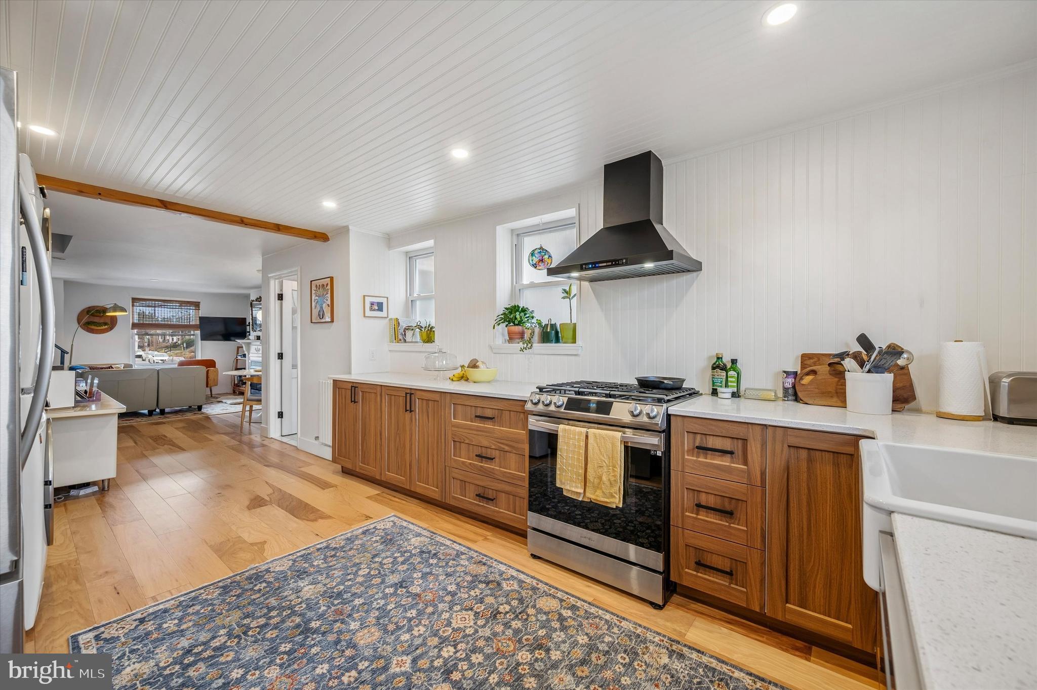 6626 MUSGRAVE STREET