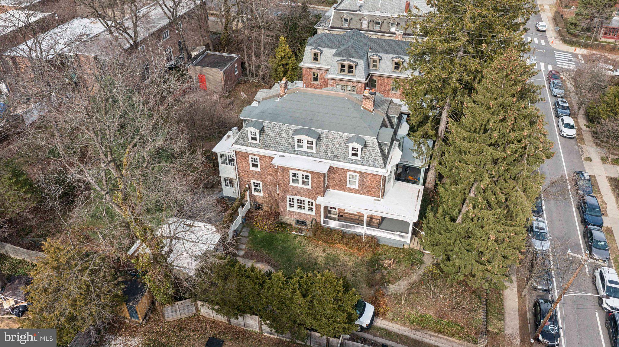 515 CARPENTER LANE