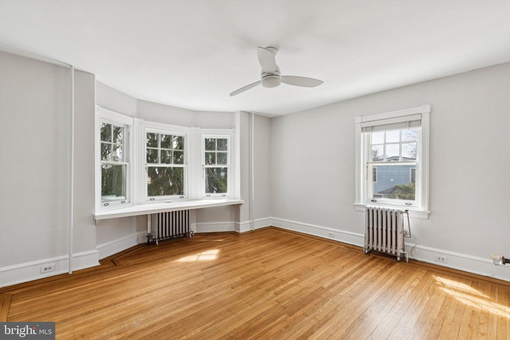515 CARPENTER LANE