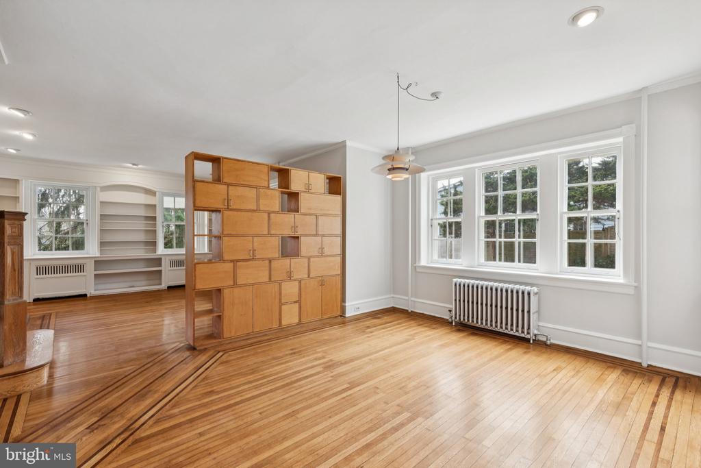 515 CARPENTER LANE