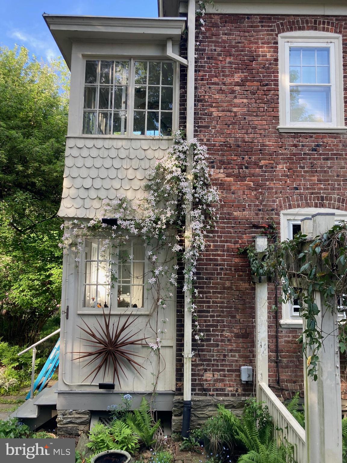 515 CARPENTER LANE