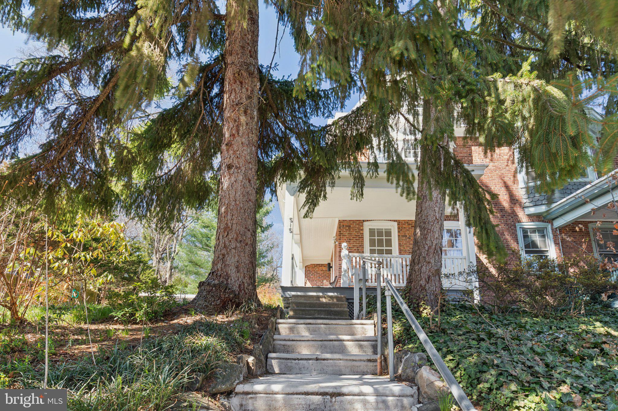 515 CARPENTER LANE