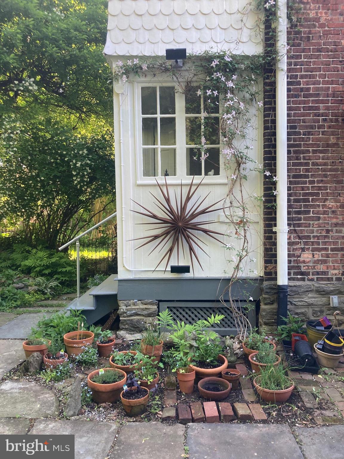 515 CARPENTER LANE