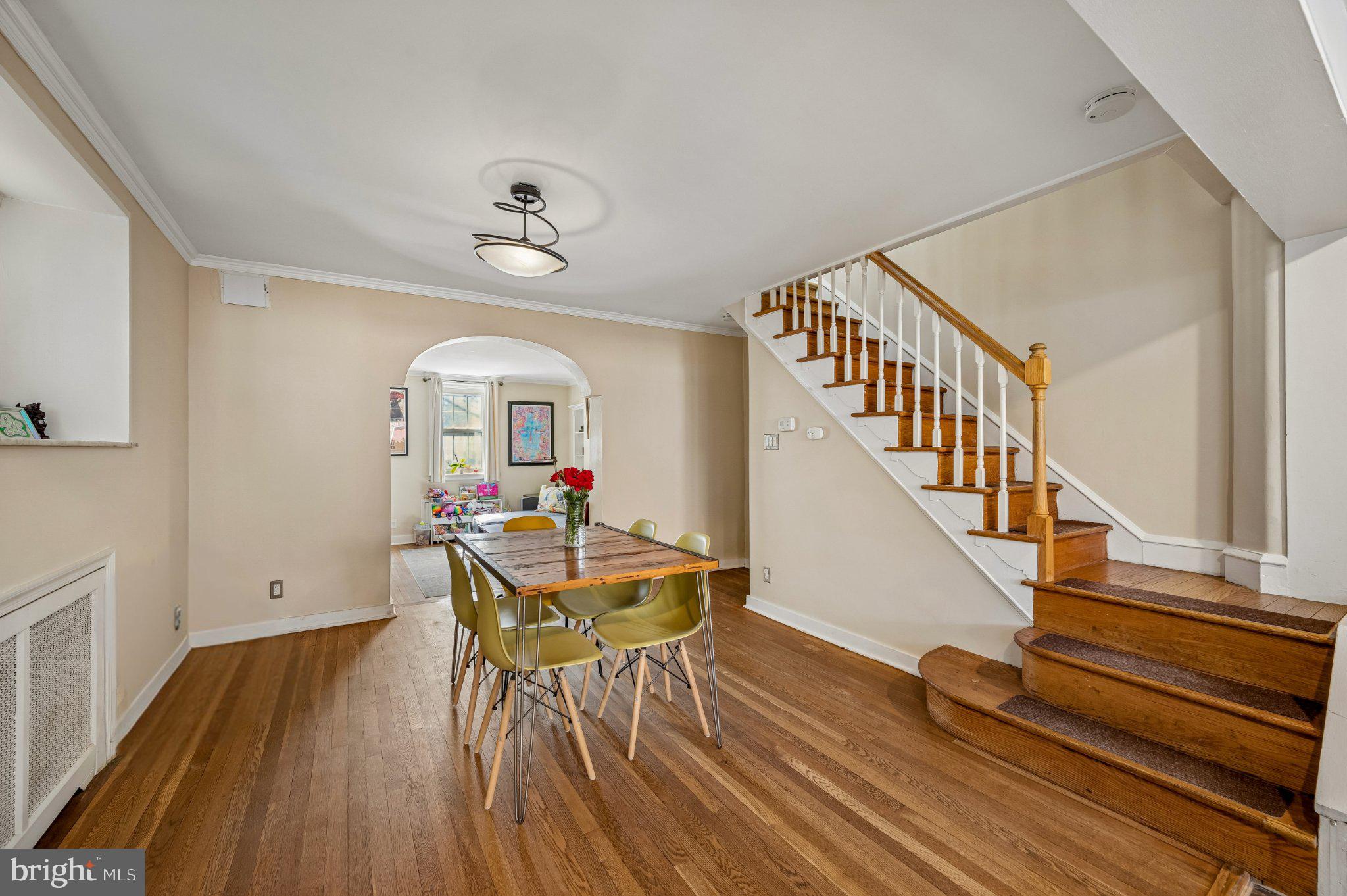 2834 EDGEMONT