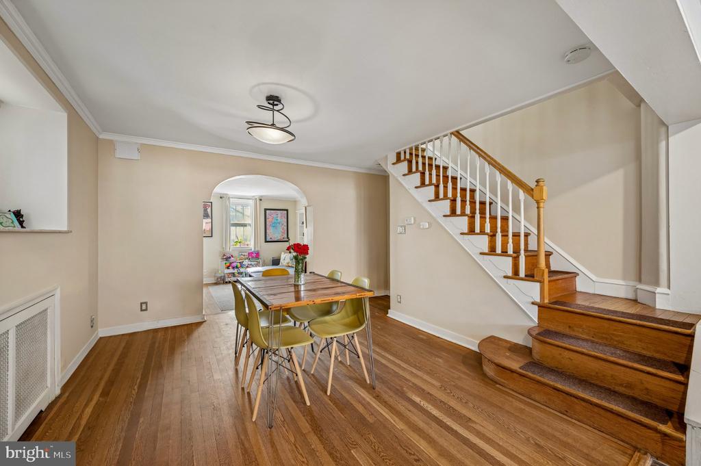 2834 EDGEMONT