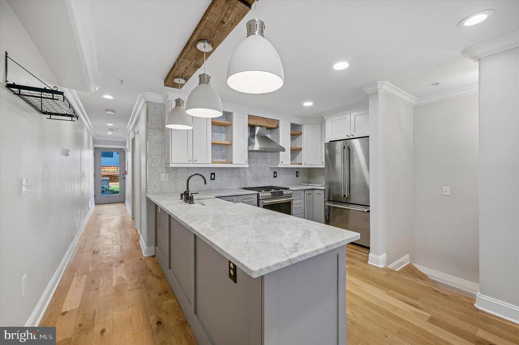 753 N UBER STREET 1