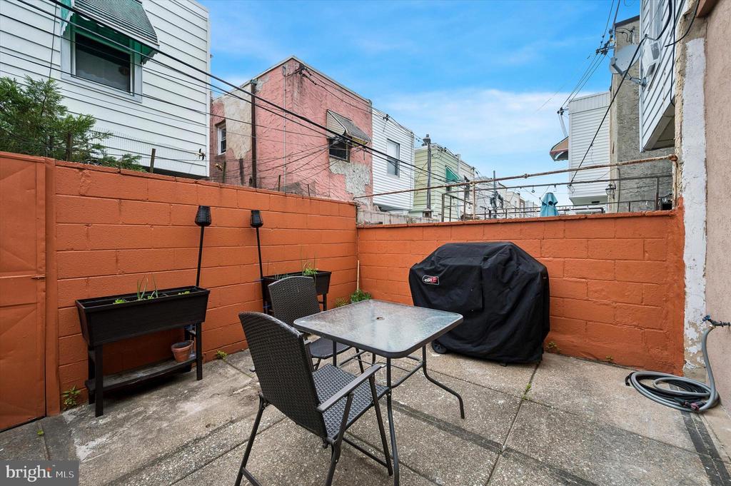 2530 S 11TH STREET