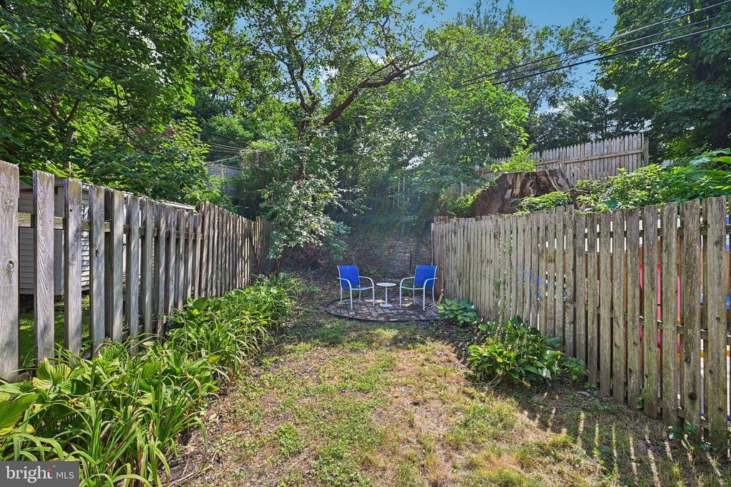 7119 CRESHEIM ROAD