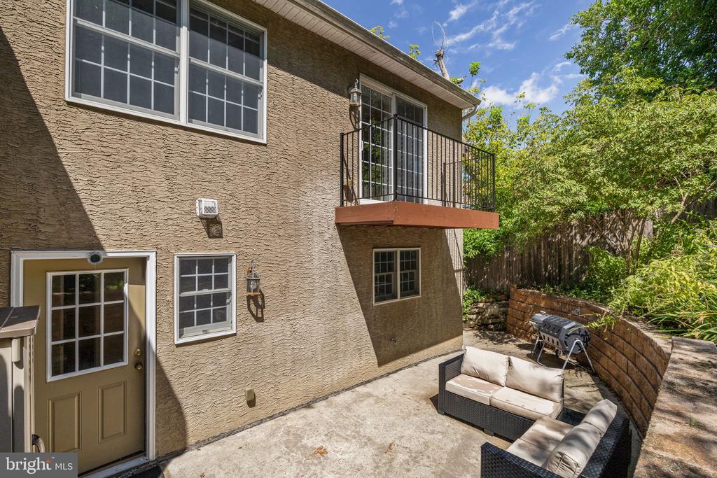 355 KRAMS AVENUE