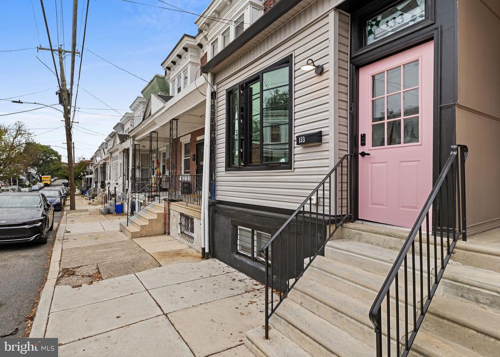133 E HORTTER STREET