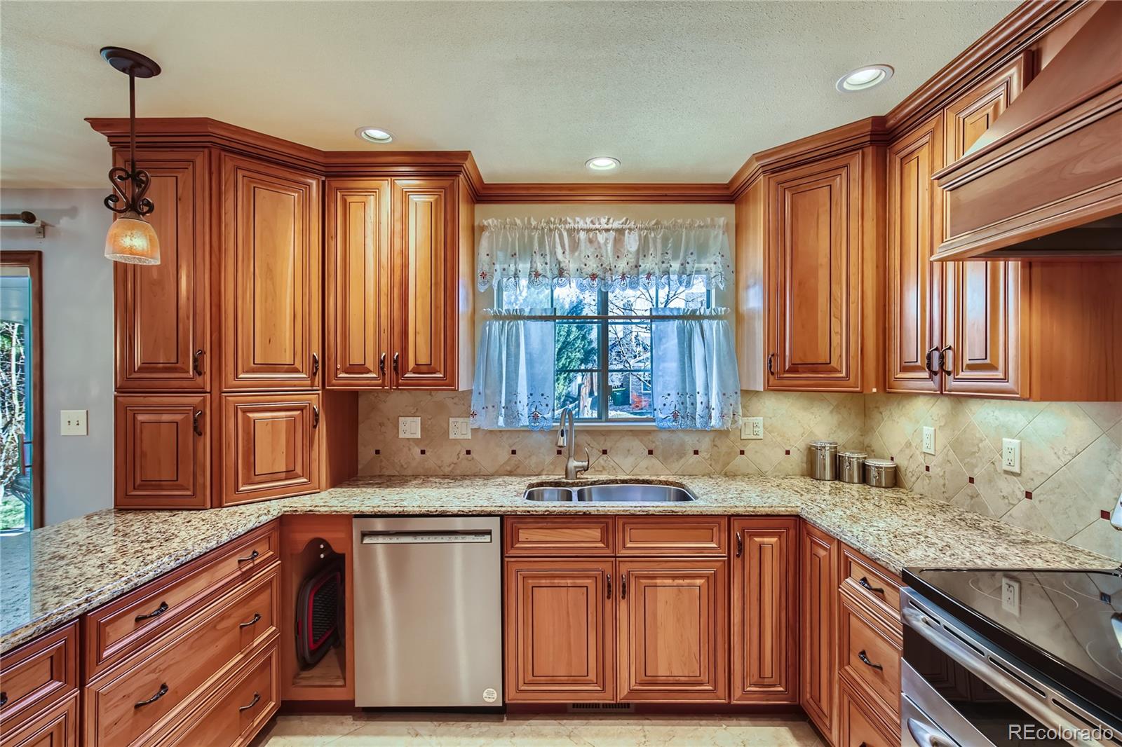 8935 W Prentice Avenue