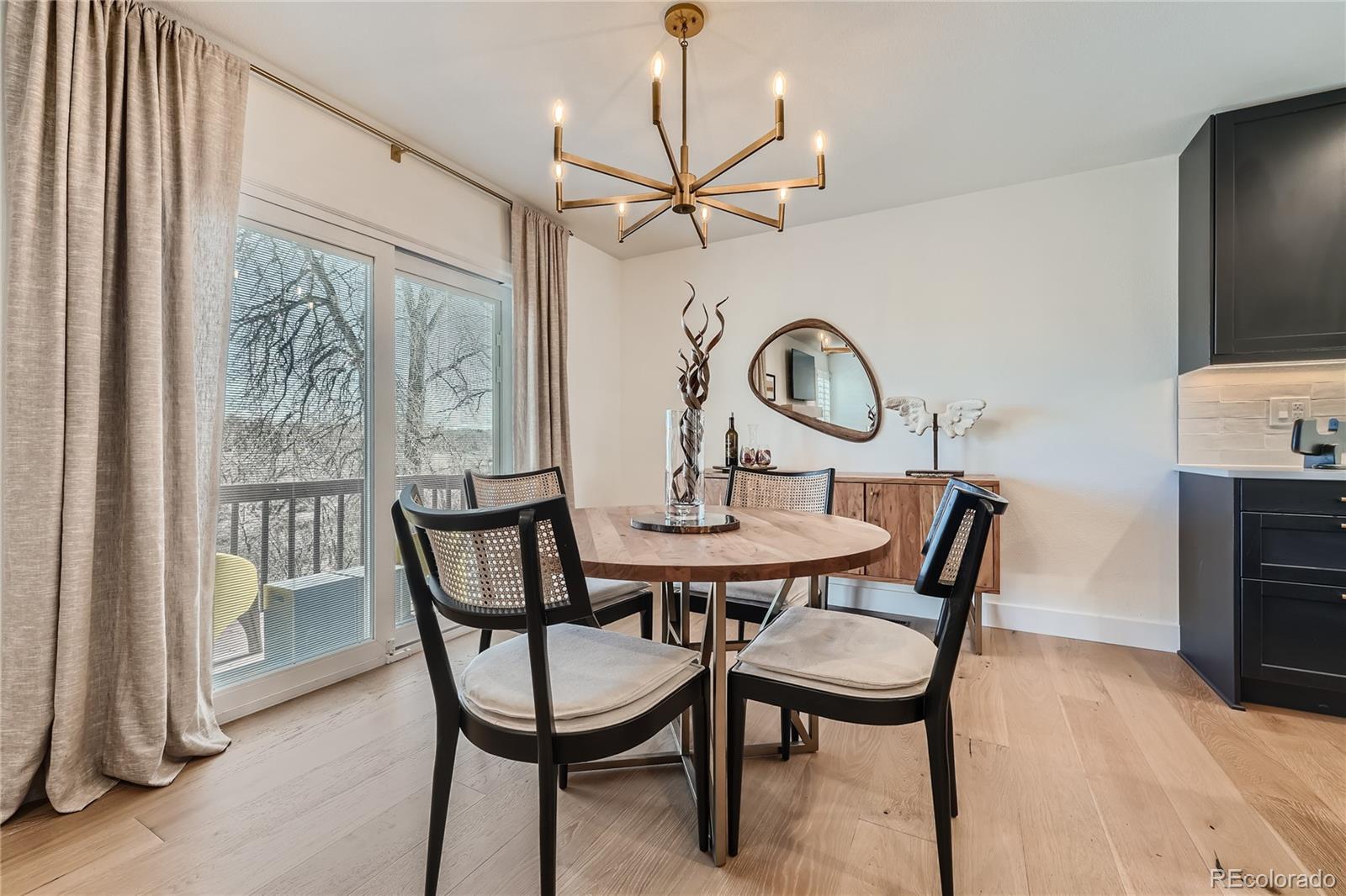 7432 S Monaco Street