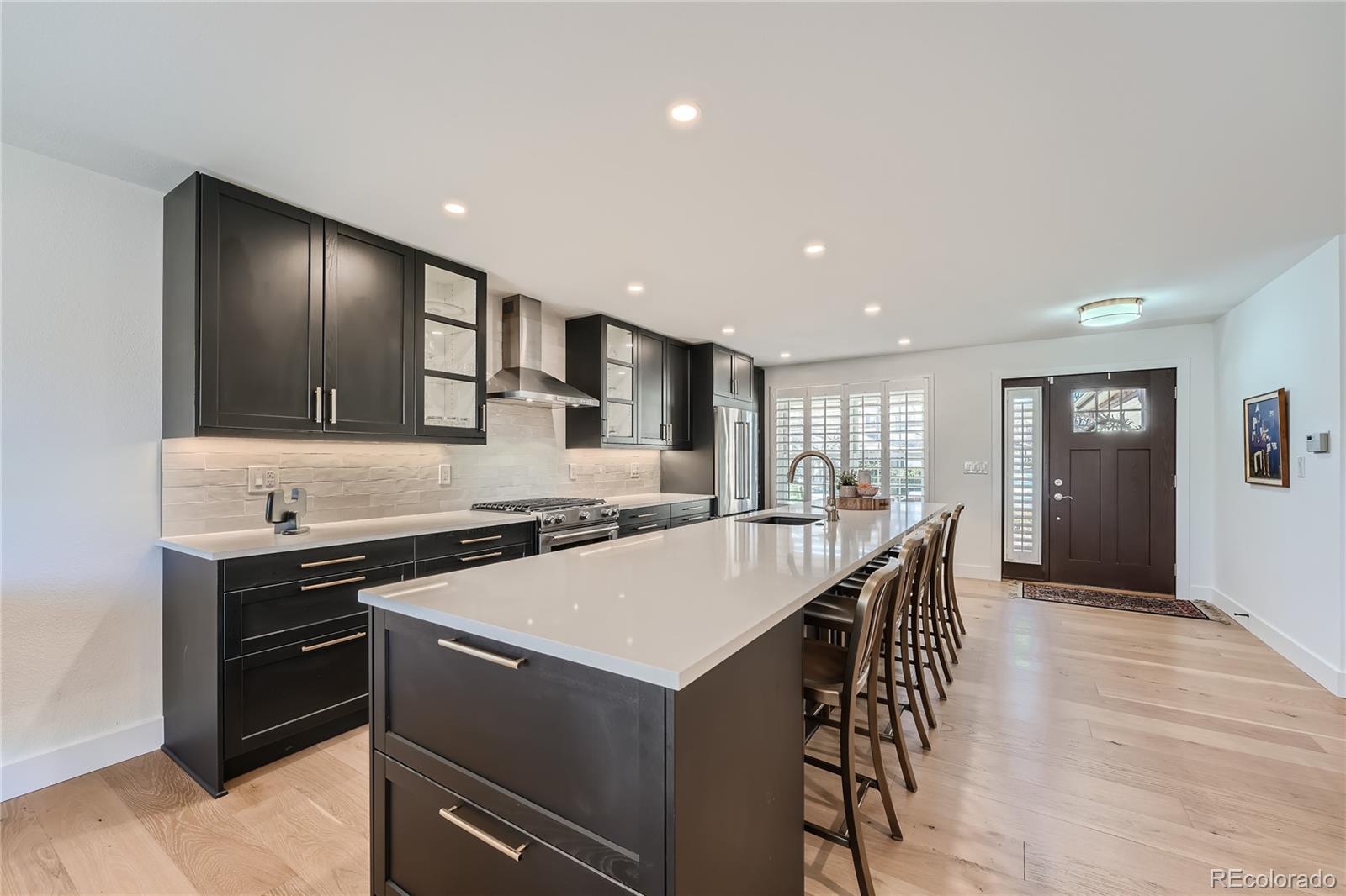 7432 S Monaco Street