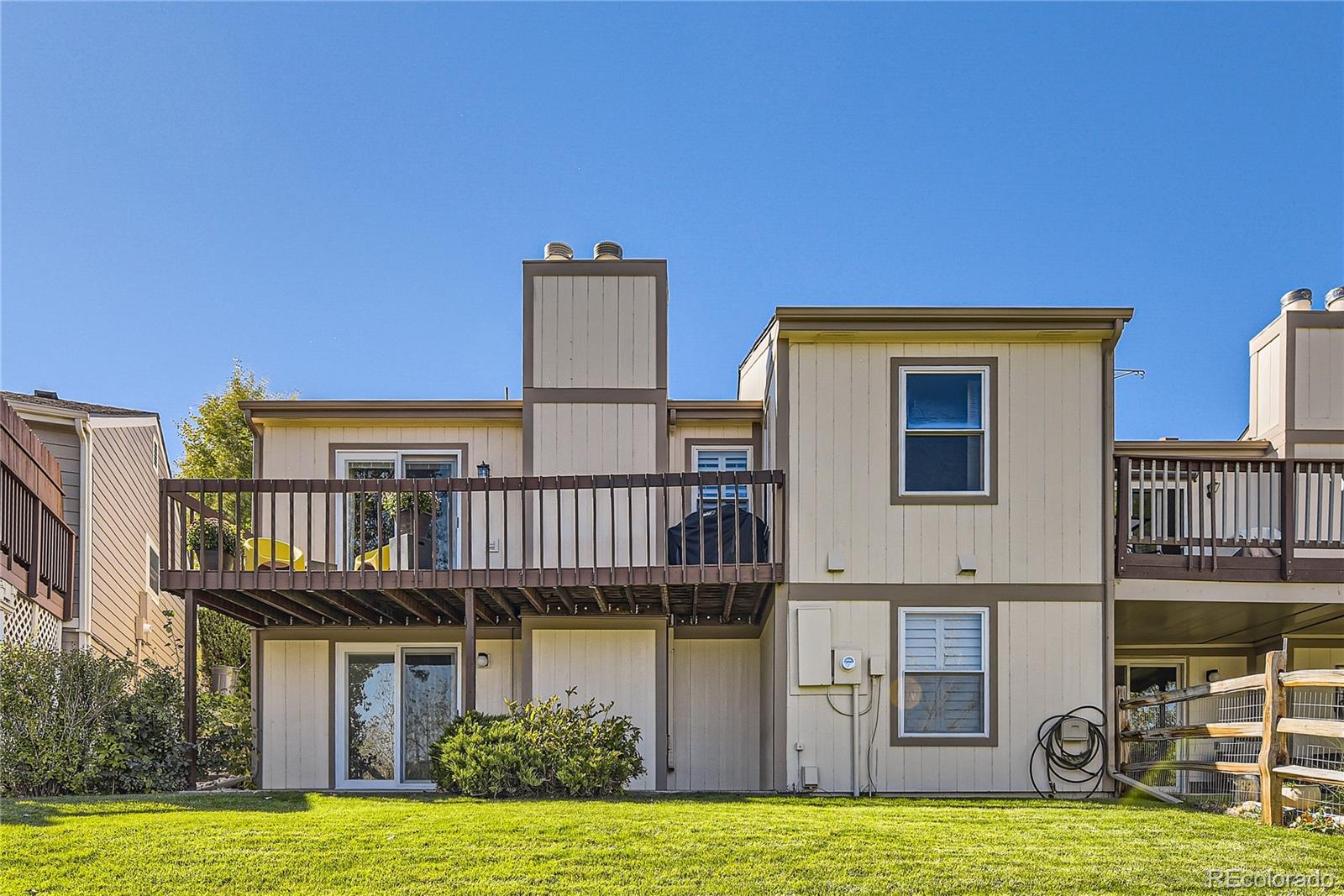 7432 S Monaco Street