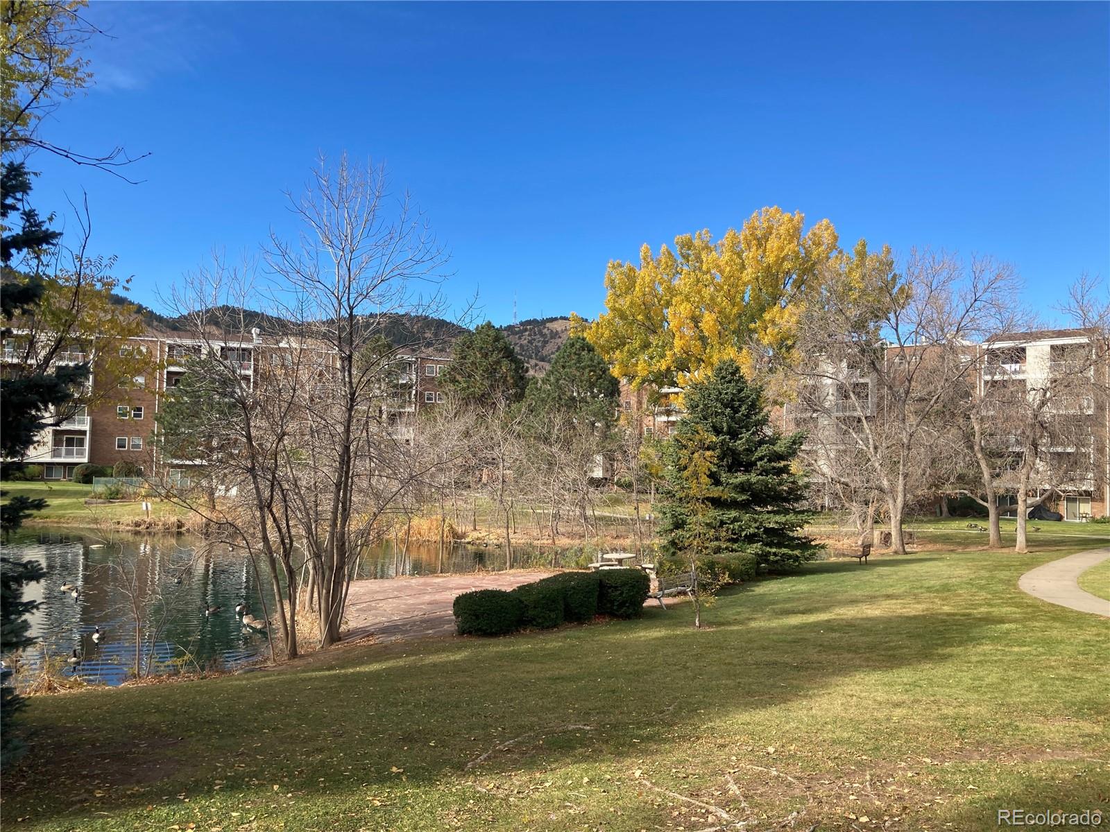 1200 Golden Circle Unit: 509