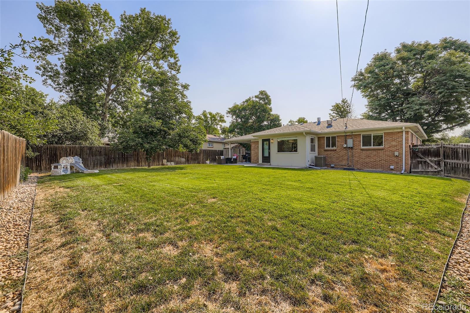 633 W Longview Avenue