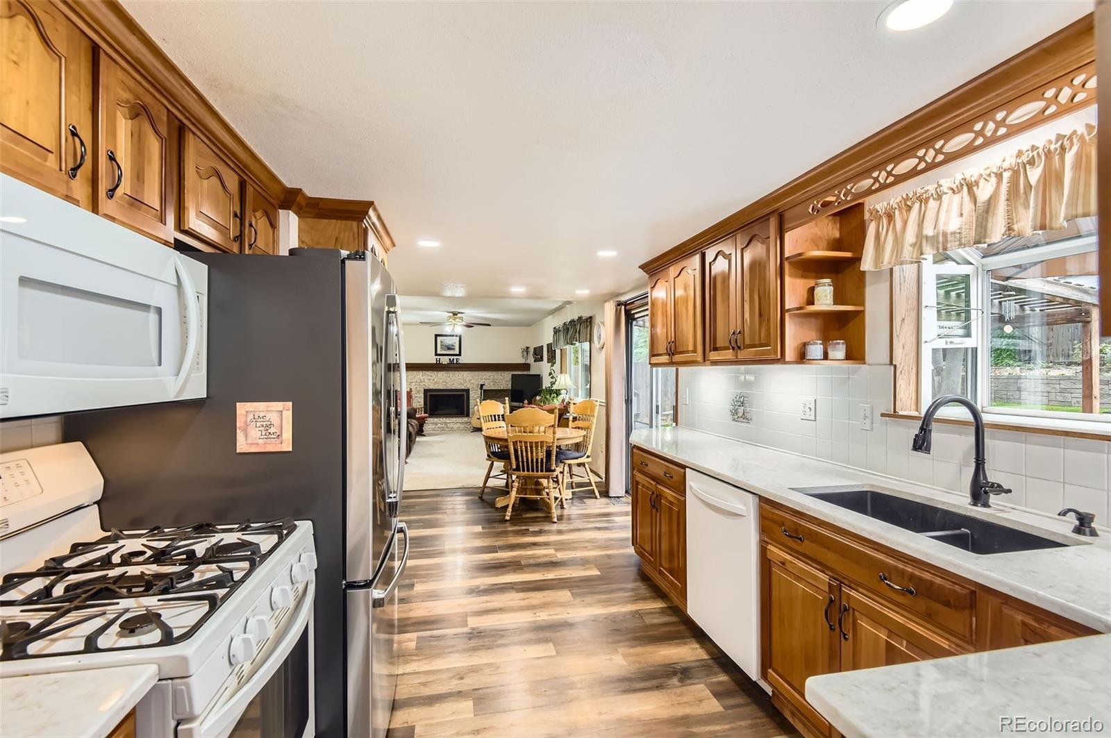 5539 E Briarwood Circle