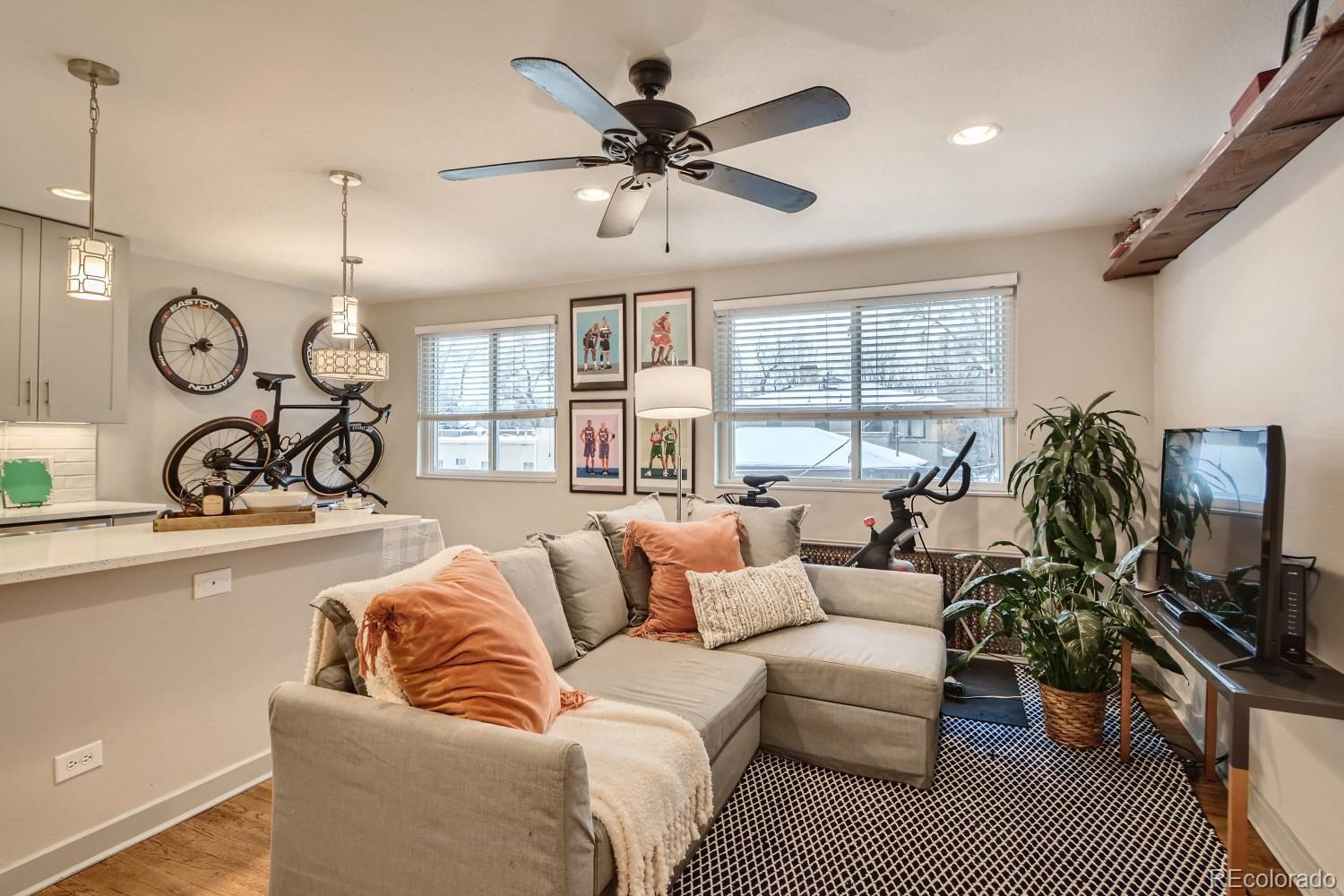 525 N Jackson Street Unit: 306