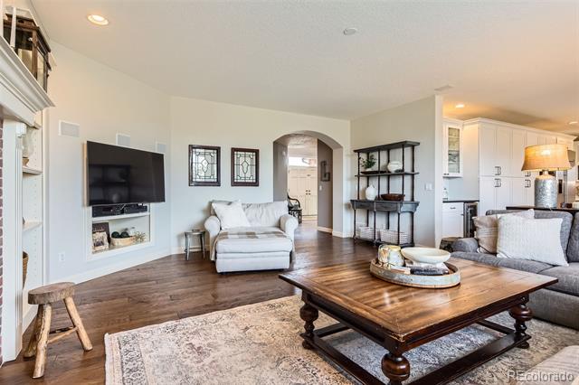6013 S Kittredge Court