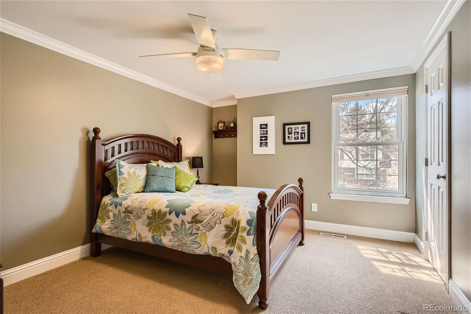 5477 E Hinsdale Place