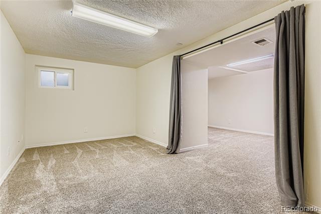 495 Ridgeglen Way