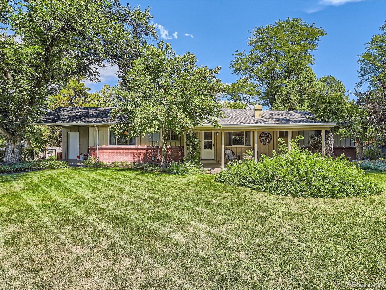 3930 E Costilla Place