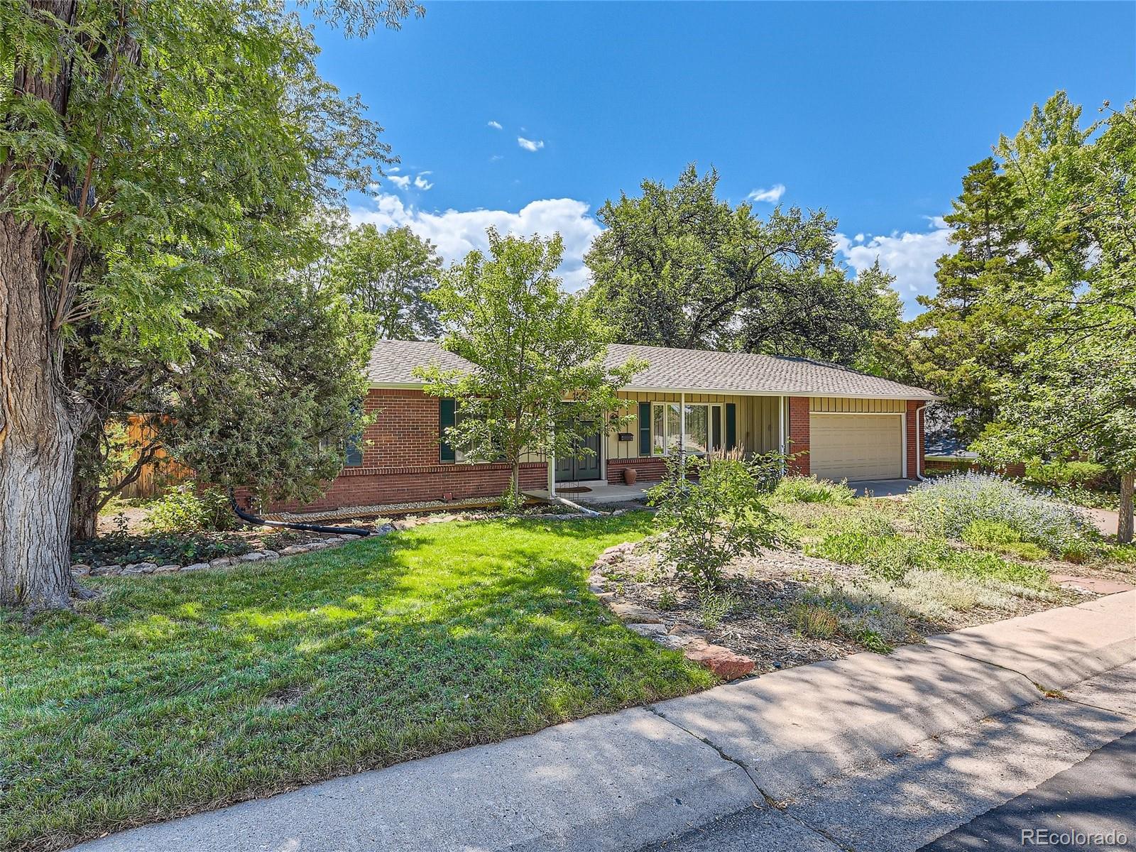 3930 E Costilla Place