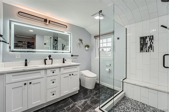7823 S Locust Court