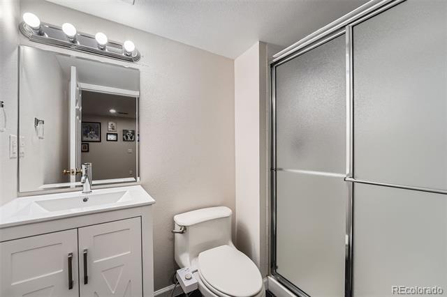7823 S Locust Court