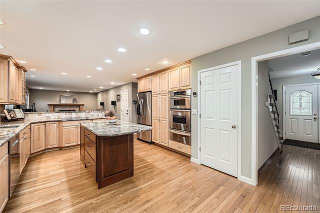 7823 S Locust Court