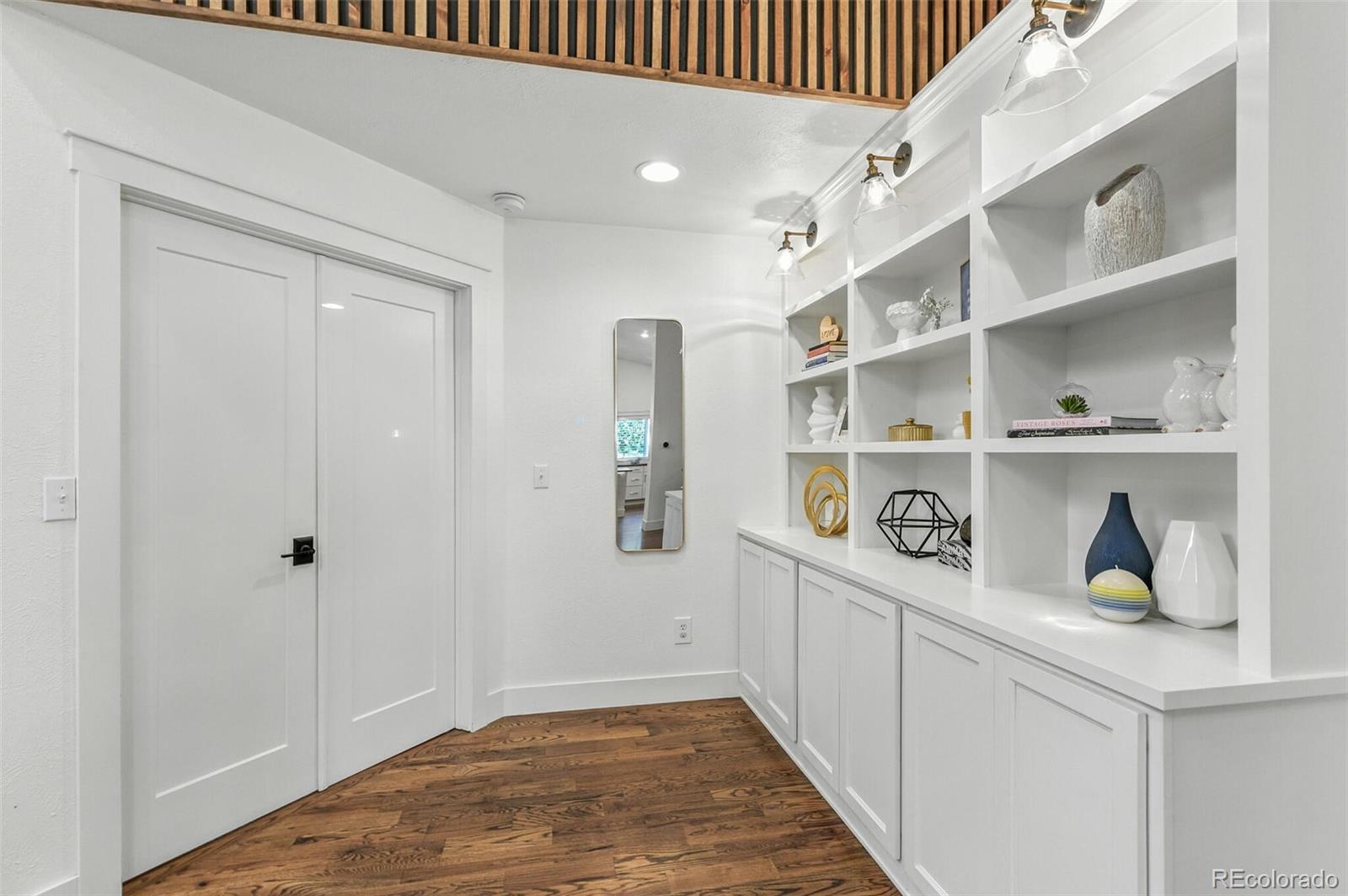 8230 S Kearney Street