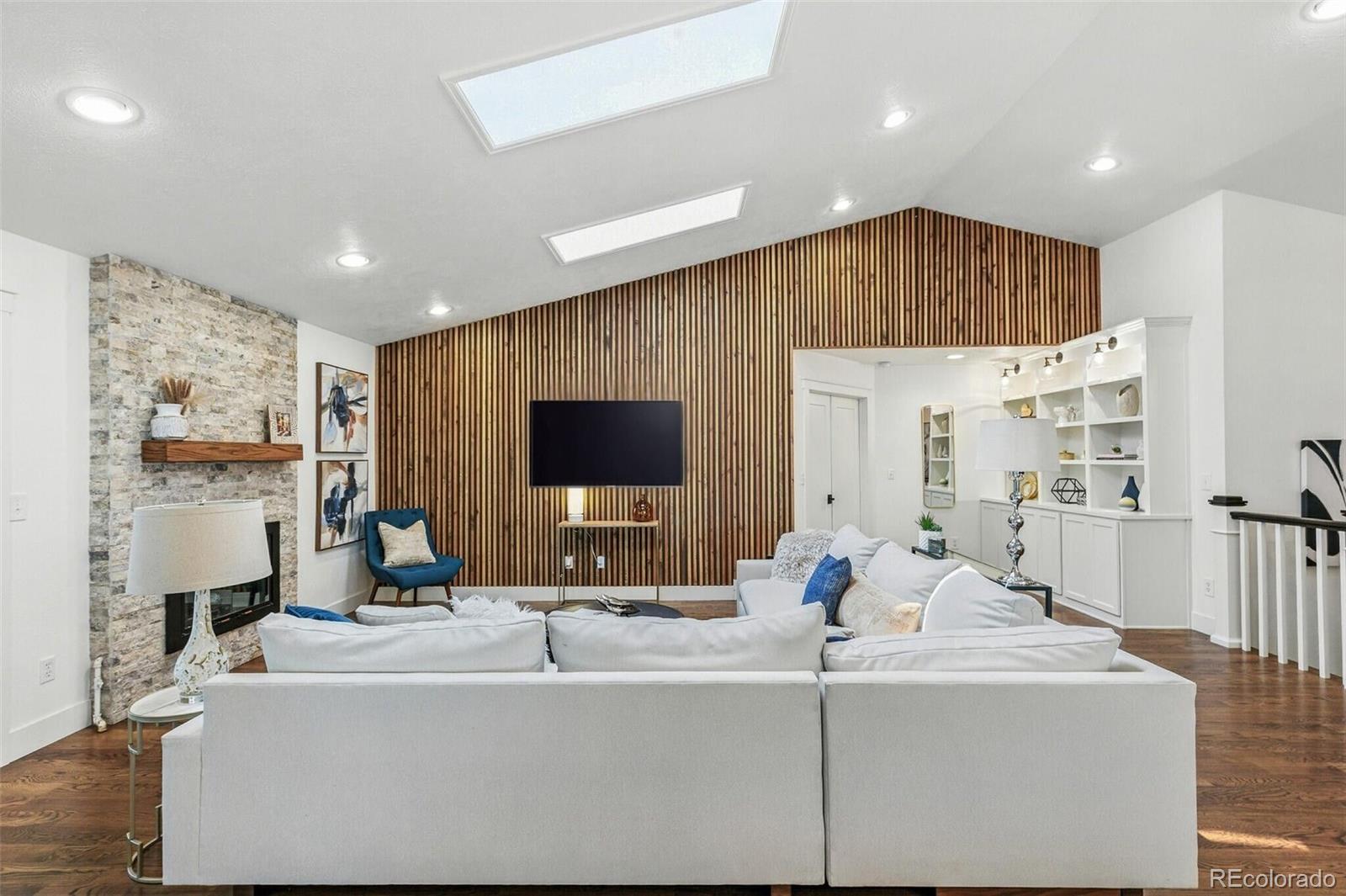 8230 S Kearney Street