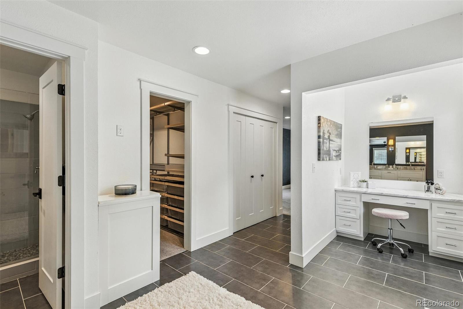 8230 S Kearney Street