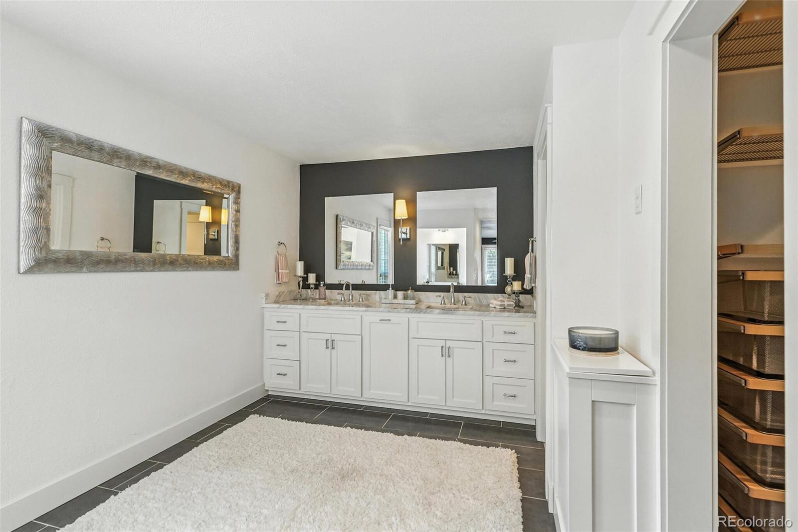 8230 S Kearney Street