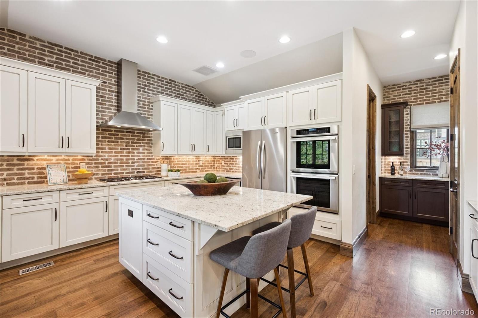 1124 S Saint Paul Street