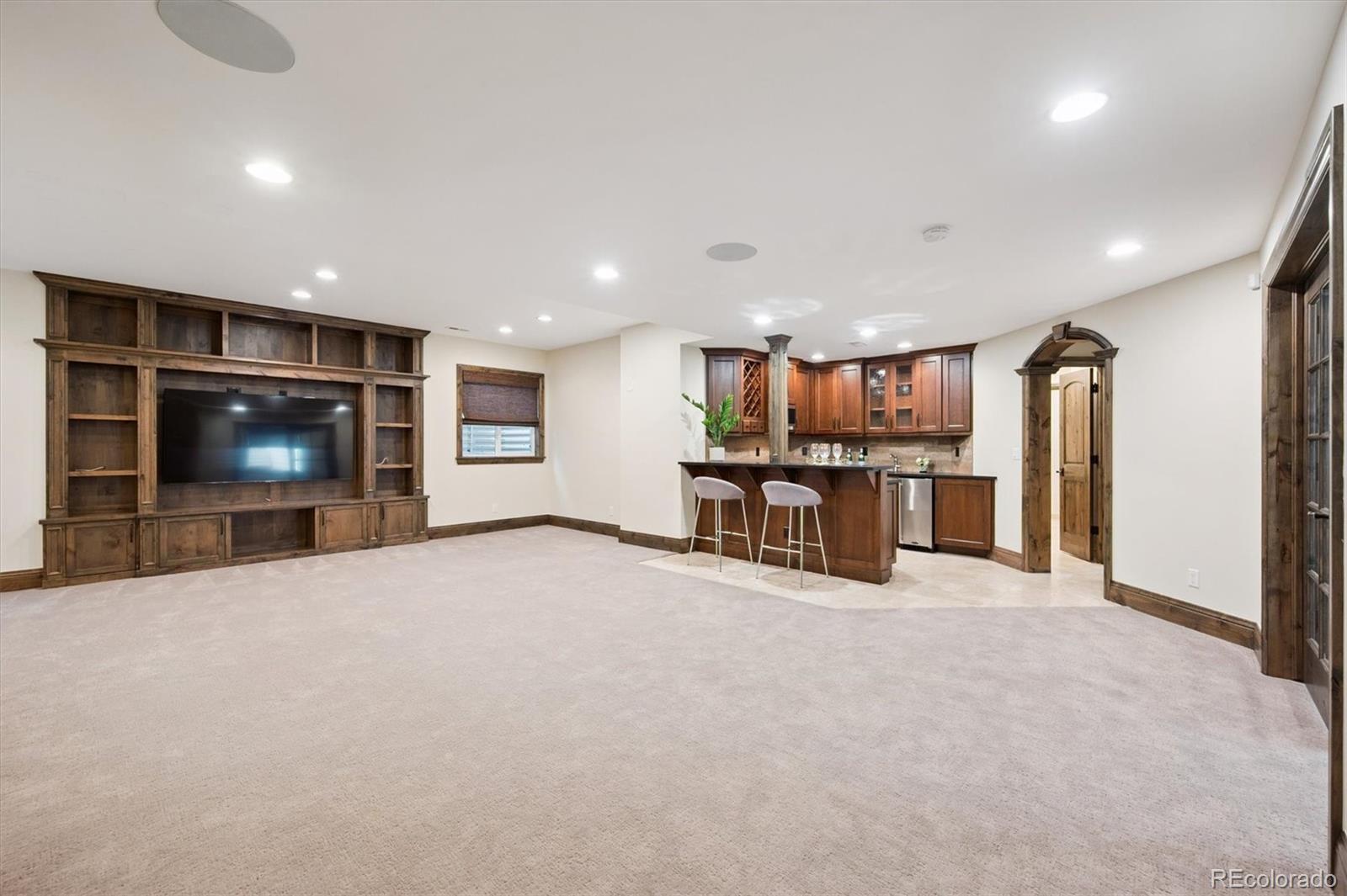 1124 S Saint Paul Street