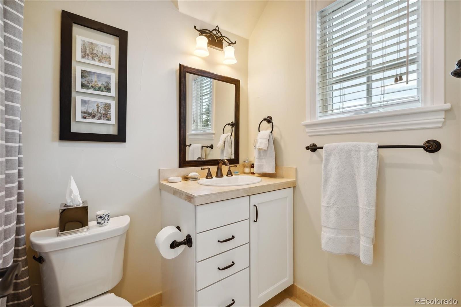 1124 S Saint Paul Street